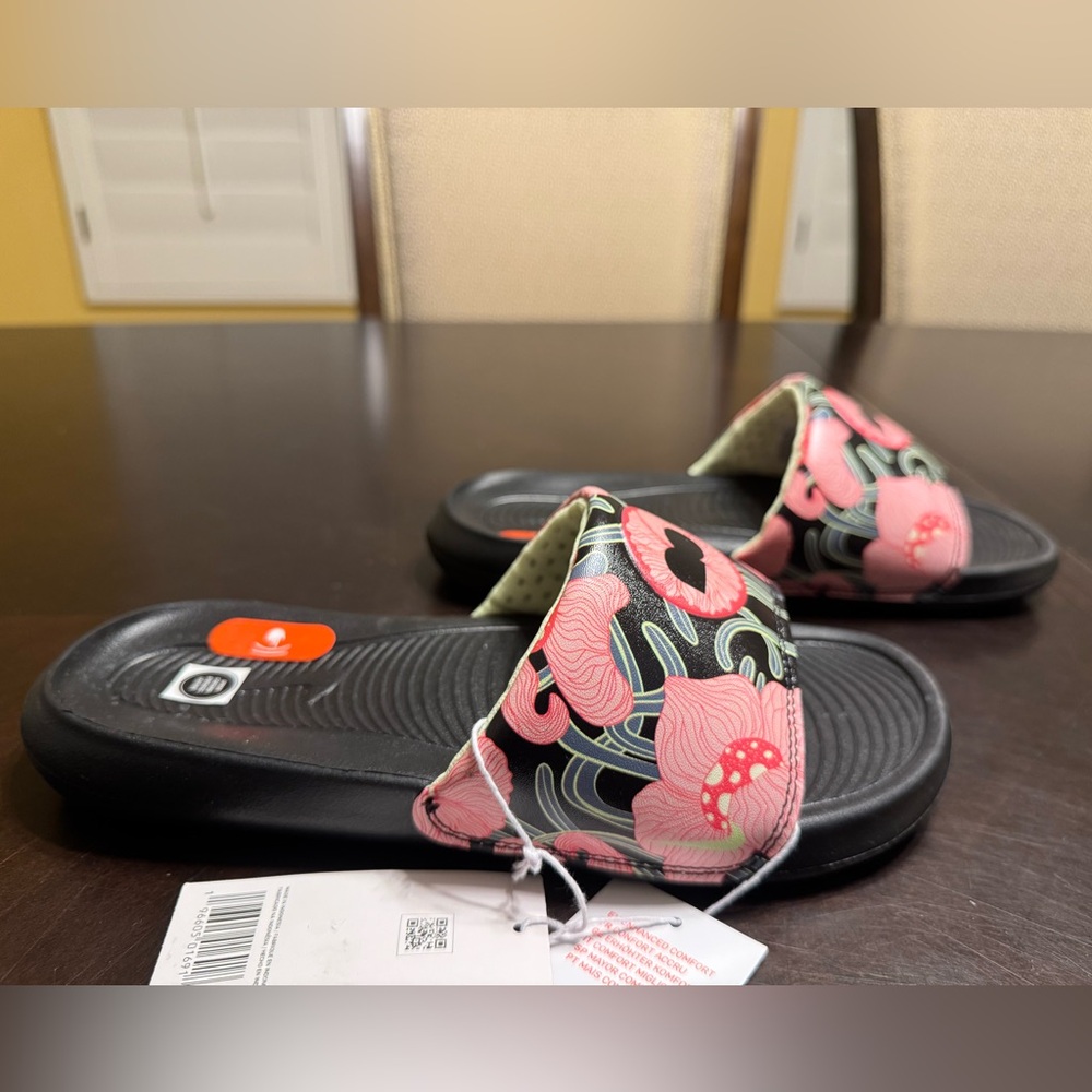 New Nike Naomi Osaka Slides Sandals Pink Black Size US 7 - Picture 6 of 12